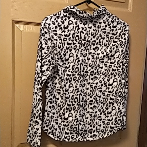 Victoria secret women's pajama top button up S - Picture 7 of 8